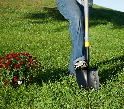 True Temper 2585600 Shovel, 8-3/4 in W Blade, 16 ga, Steel Blade, Hardwood Handle, Straight Handle, 33 in L Handle