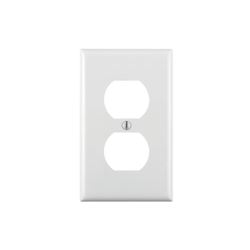 Leviton 80703-W Receptacle Wallplate, 4-1/2 in L, 2-3/4 in W, 1 -Gang, Nylon, White, Smooth, Flush Mounting 