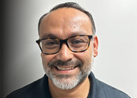 Robert E. – Assistant Store Manager