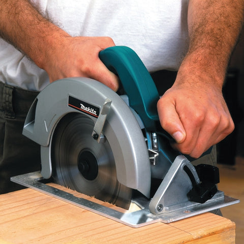 Makita 7-1/4 in. Dia. Circular Saw 15 amps 5,800 rpm