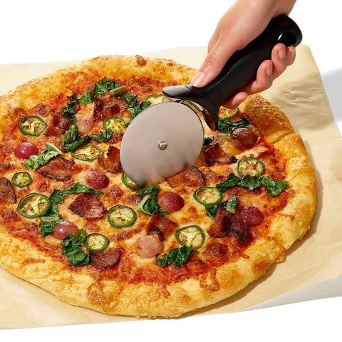 Good Grips 11300900 Pizza Wheel, Stainless Steel Blade, Non-Slip Grip Handle, Dishwasher Safe