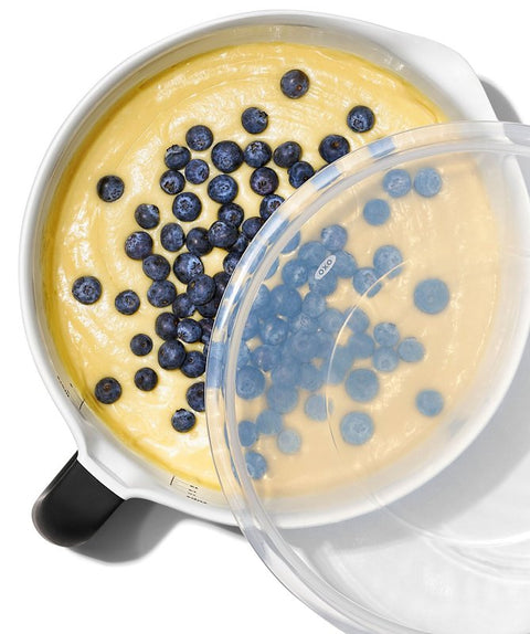 Good Grips 11325000 Batter Bowl with Lid, 4 qt Capacity, 12.28 in L, 9.89 in W, Plastic, White