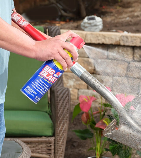 WD-40 Big Blast 490095 Multi-Use Lubricant with Wide Spray Nozzle for Tools, Hinges, Gears, 18 oz, Can, Liquid