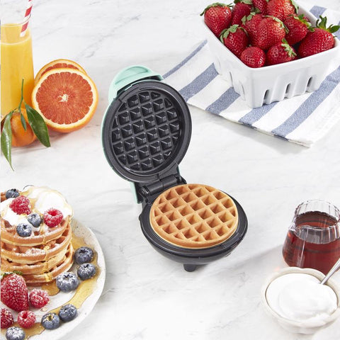 Dash 1 waffle Aqua Aluminum Waffle Maker