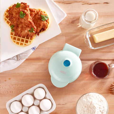 Dash 1 waffle Aqua Aluminum Waffle Maker