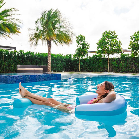 PoolCandy PC1670OM1 Deluxe Mesh Sun Chair, Blue Ombre